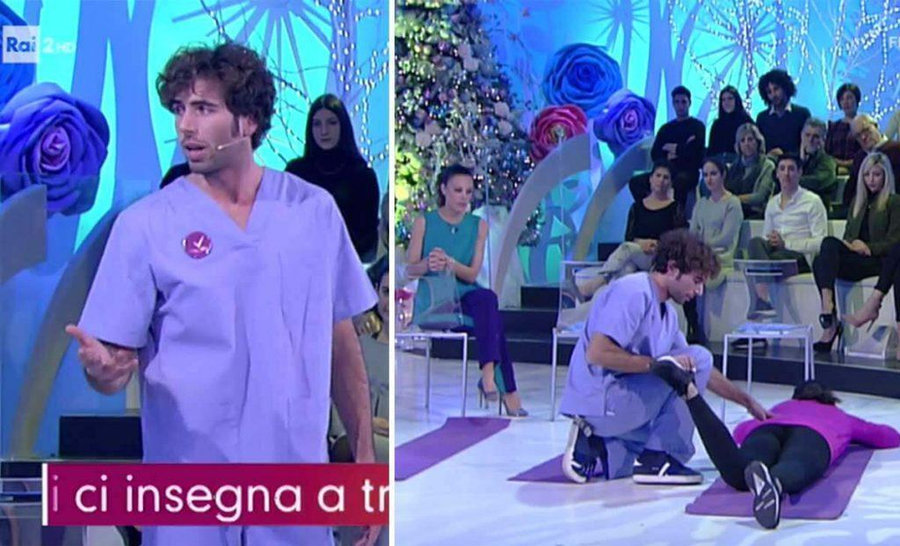 Nicolò Mariani in TV su Rai 2 mentre spiega un esercizio